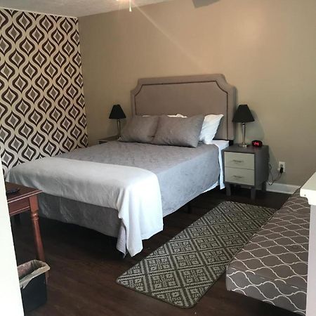 Nightshade Inn & Gardens Camillus المظهر الخارجي الصورة
