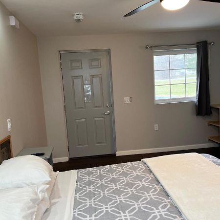 Nightshade Inn & Gardens Camillus المظهر الخارجي الصورة
