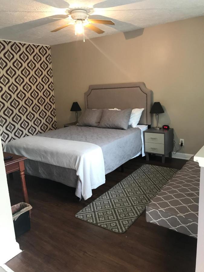 Nightshade Inn & Gardens Camillus المظهر الخارجي الصورة