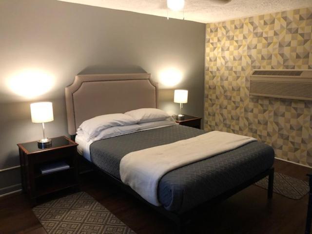 Nightshade Inn & Gardens Camillus المظهر الخارجي الصورة