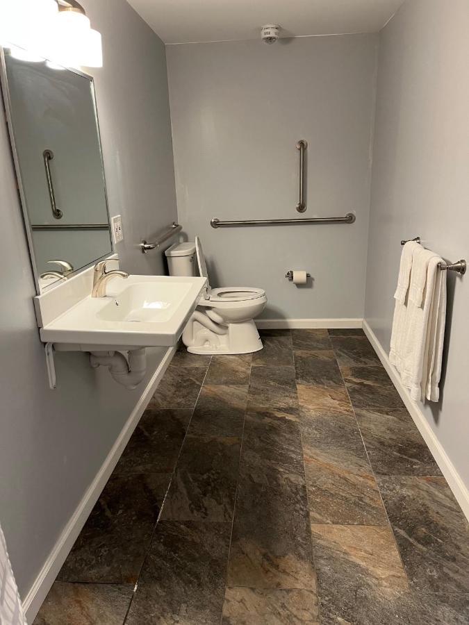 Nightshade Inn & Gardens Camillus المظهر الخارجي الصورة